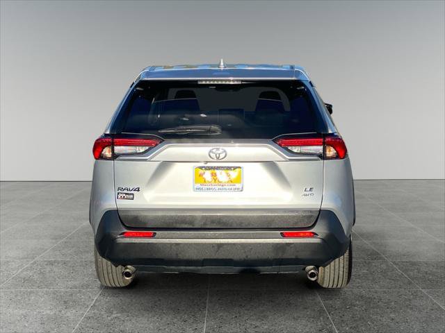 Certified 2025 Toyota RAV4 LE AWD/4WD image 4