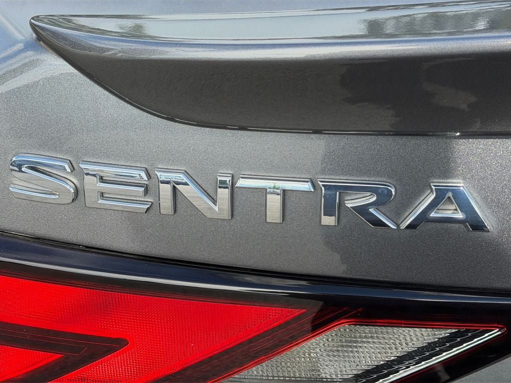 Used 2021 Nissan Sentra SR FWD image 35
