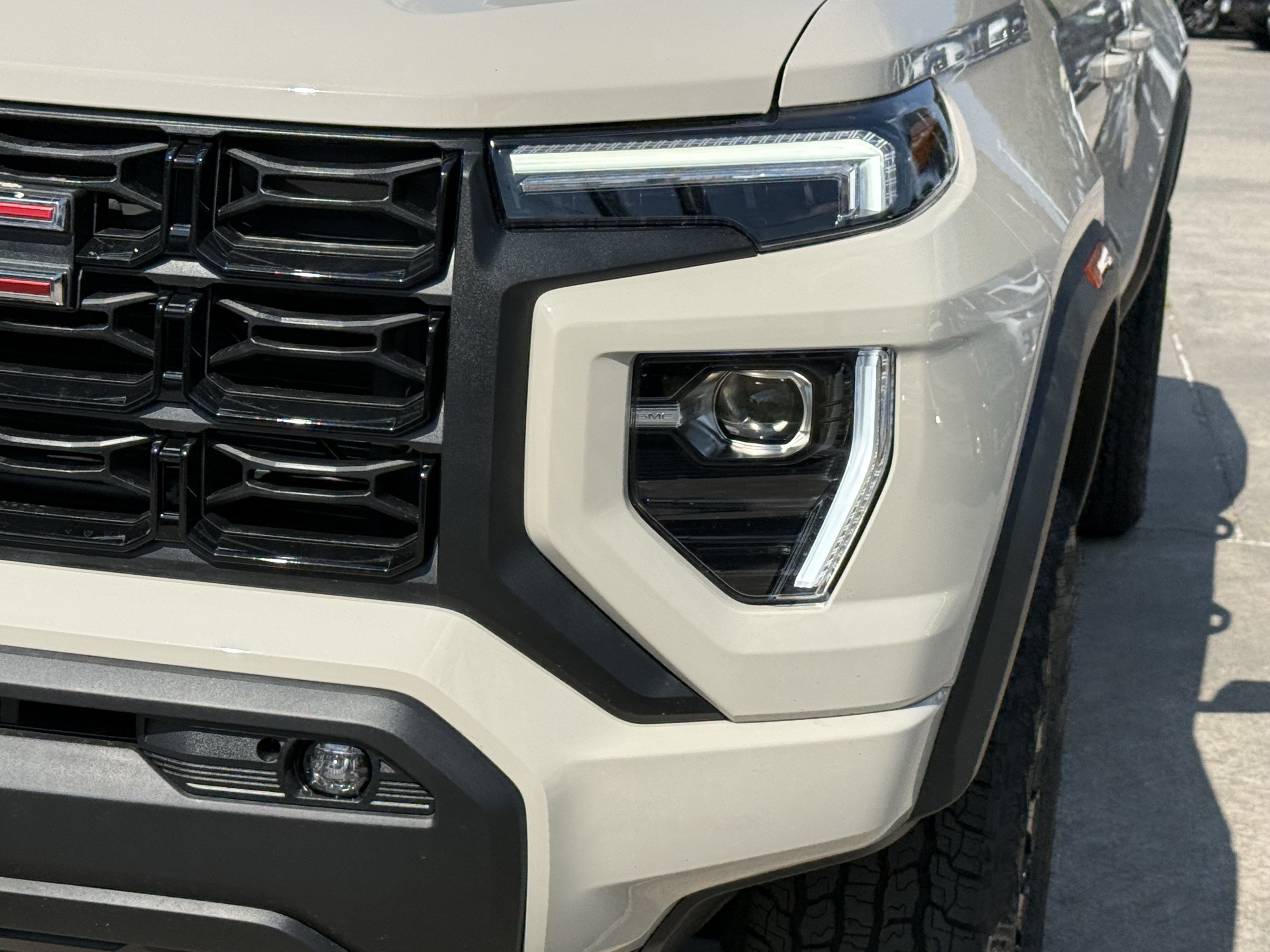 New 2026 GMC Canyon Elevation w/ Convenience Package RWD image 8