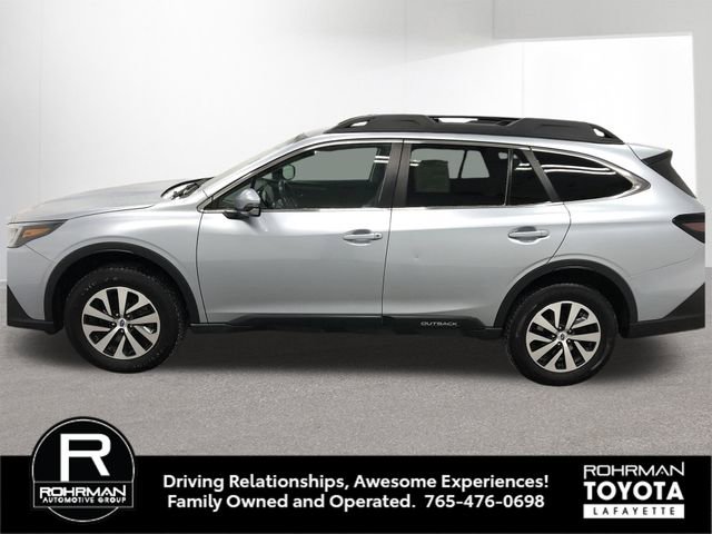 Used 2022 Subaru Outback Premium image 3