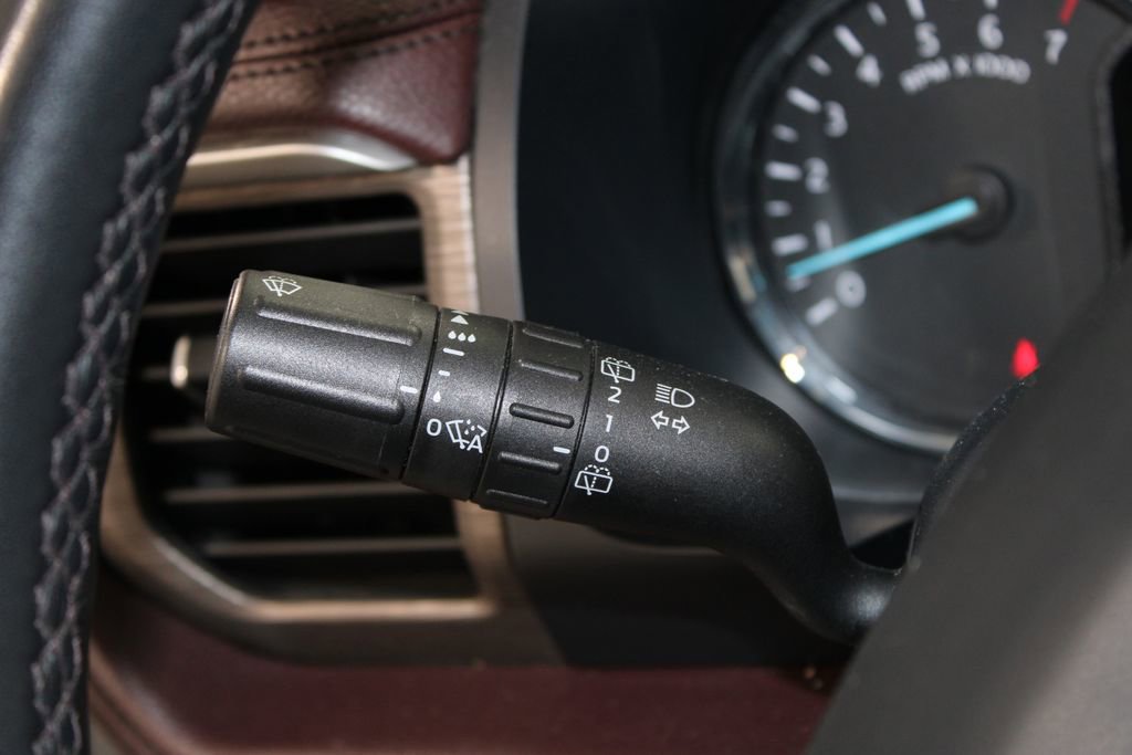 Used 2024 Ford Expedition Limited image 26