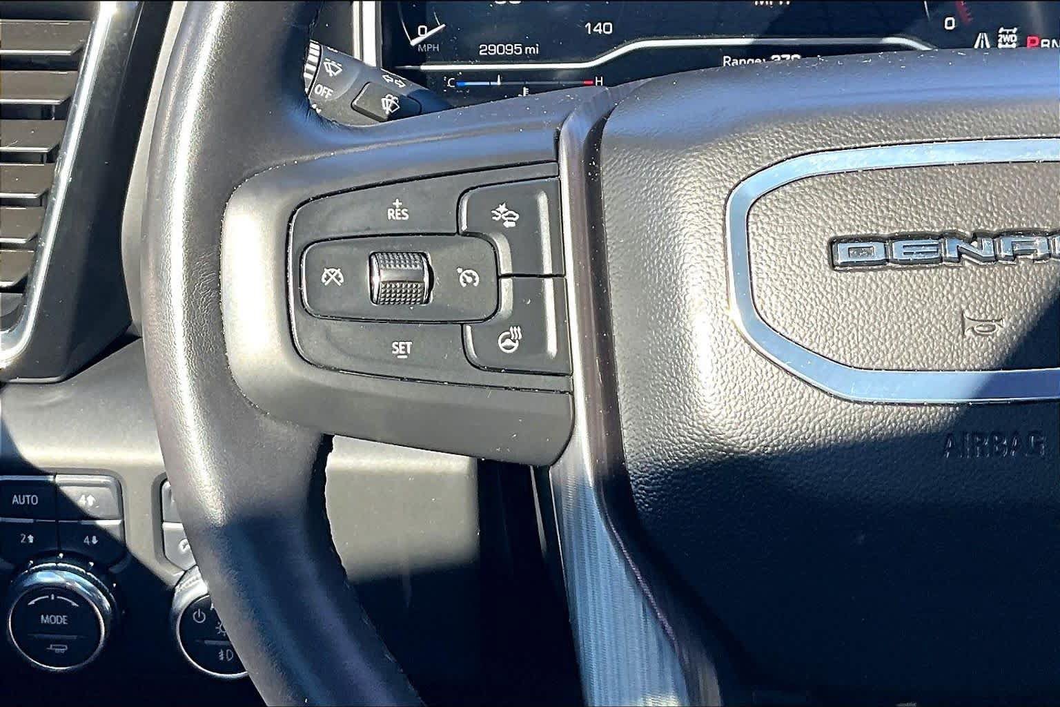 Used 2025 GMC Sierra 2500 Denali Ultimate w/ Max Trailering Package AWD/4WD image 25