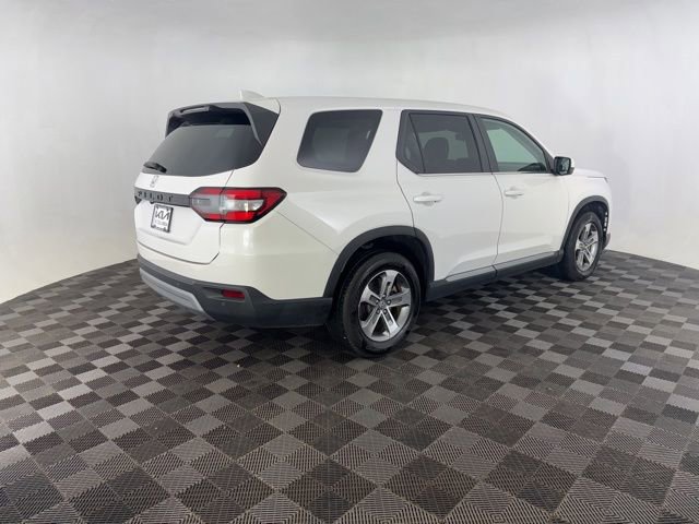 Used 2023 Honda Pilot EX-L image 7