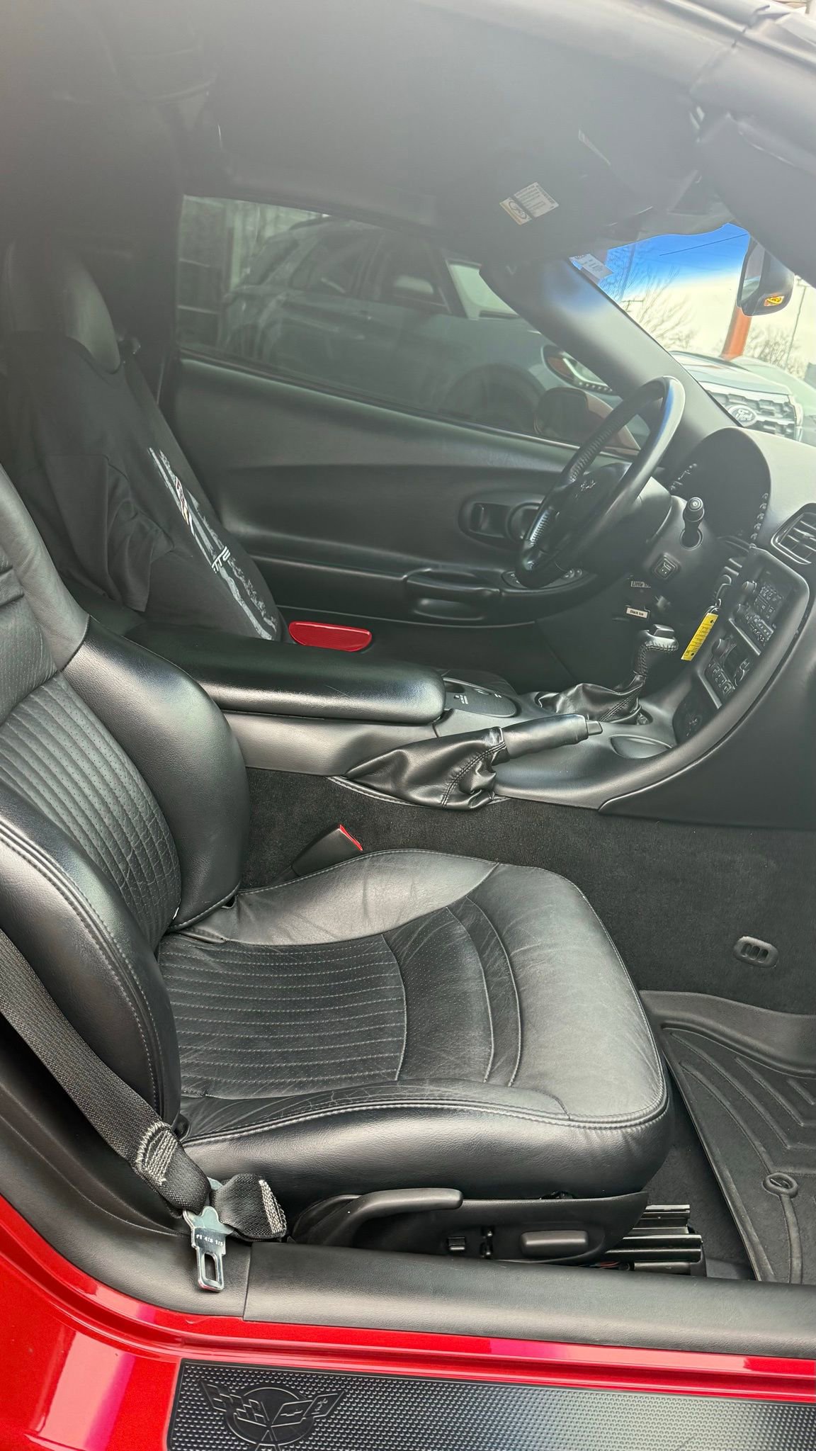 Used 2004 Chevrolet Corvette Base w/ Preferred Equipment Group image 15