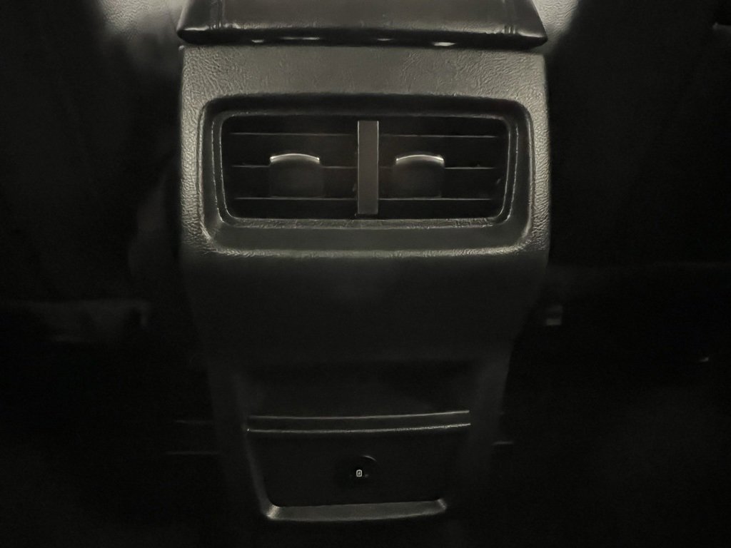 Used 2024 Ford Edge SEL image 54