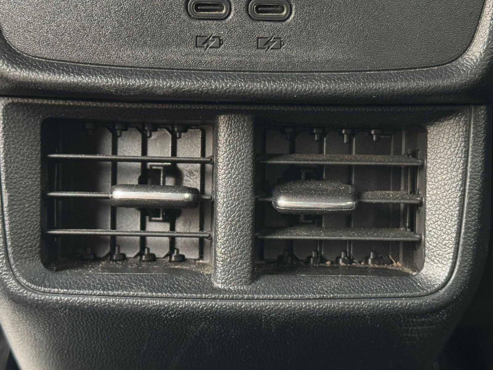 Used 2025 Chevrolet Equinox LT image 23