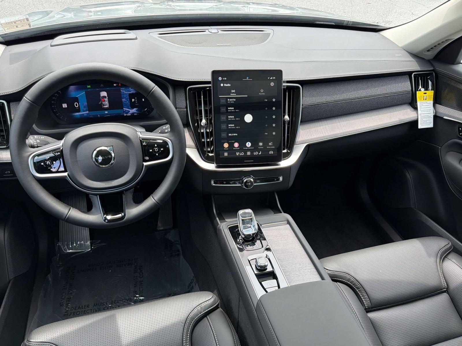 New 2026 Volvo XC90 B6 Ultra w/ Protection Package AWD/4WD image 15