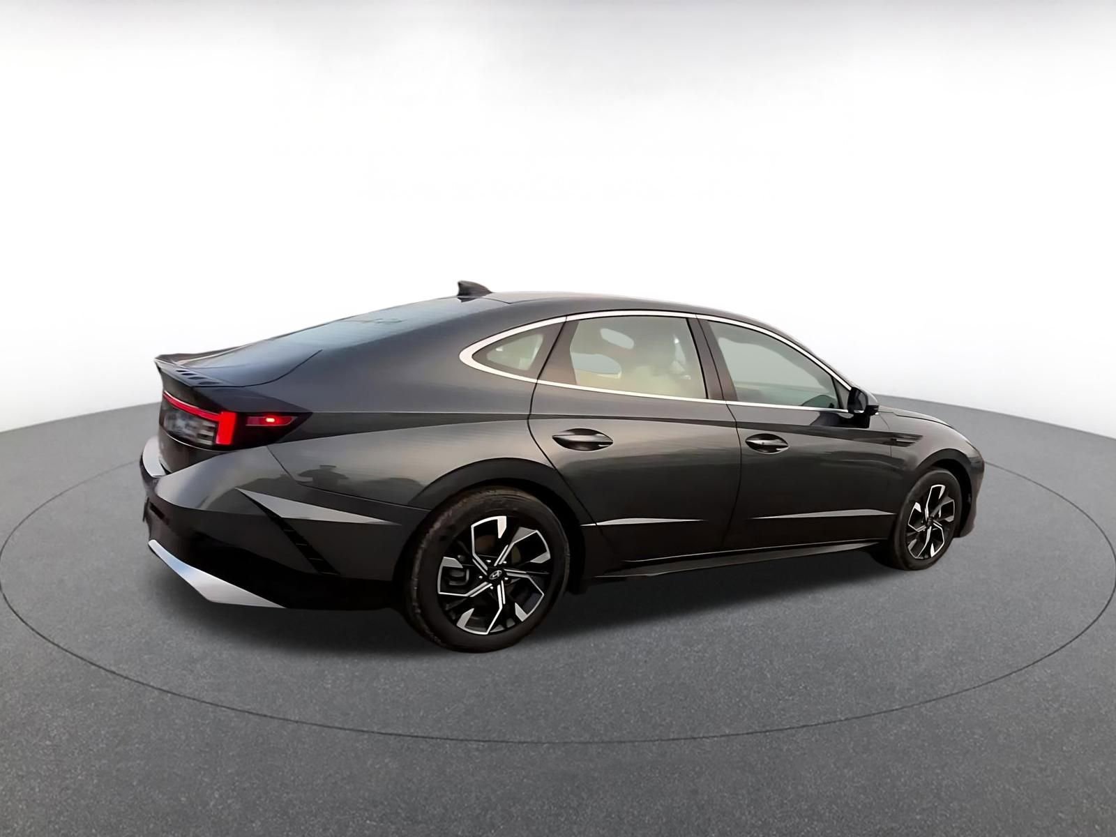 Used 2025 Hyundai Sonata SEL image 15