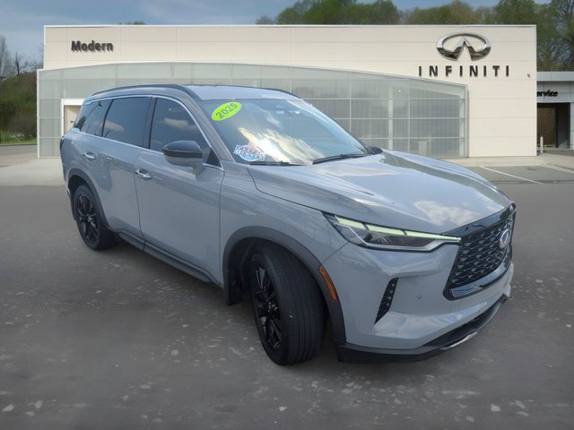 Certified 2025 INFINITI QX60 Luxe w/ Black Edition FWD image 2