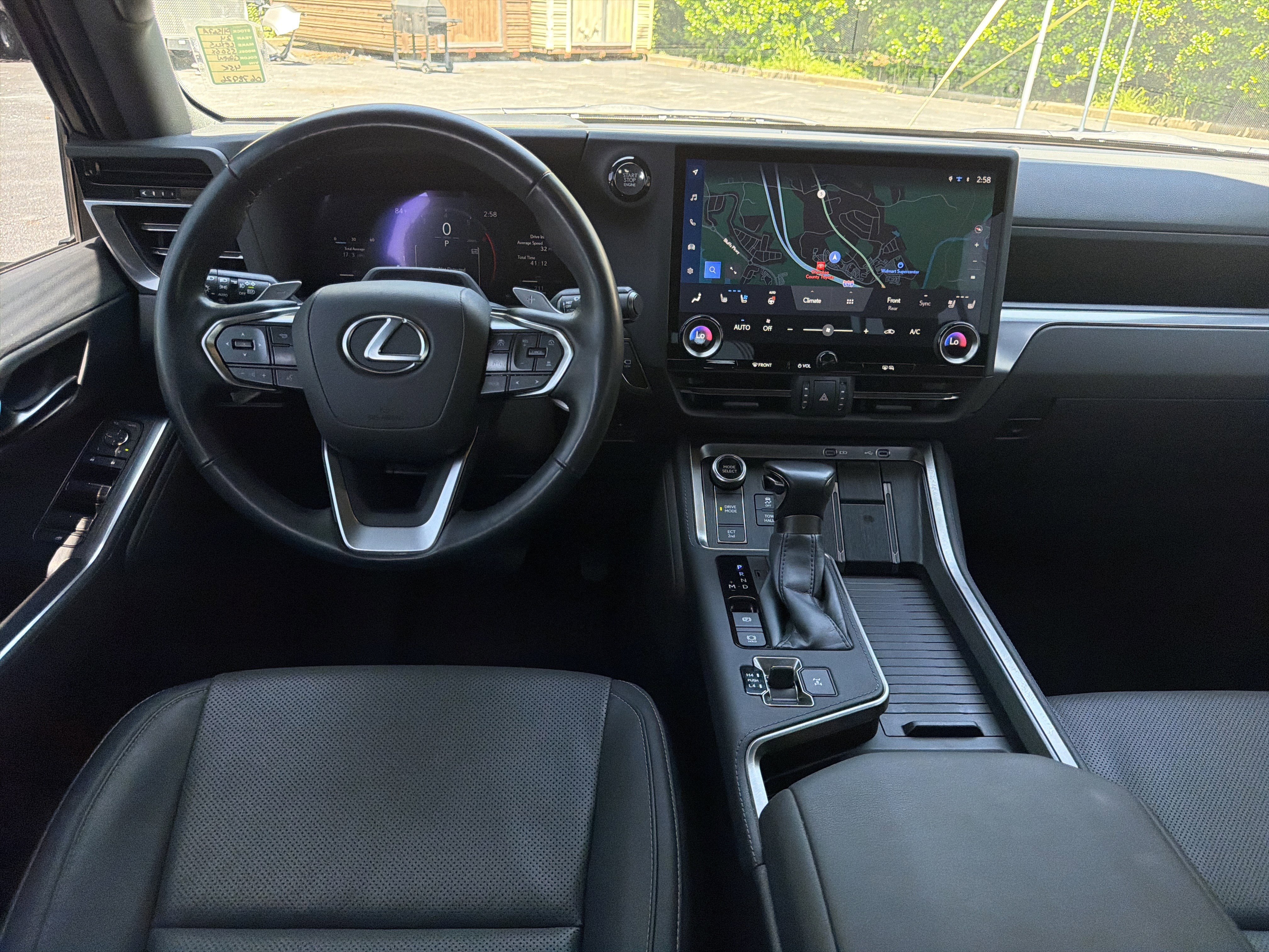 Used 2024 Lexus GX 550 w/ Accessory Package (Z1) AWD/4WD image 23