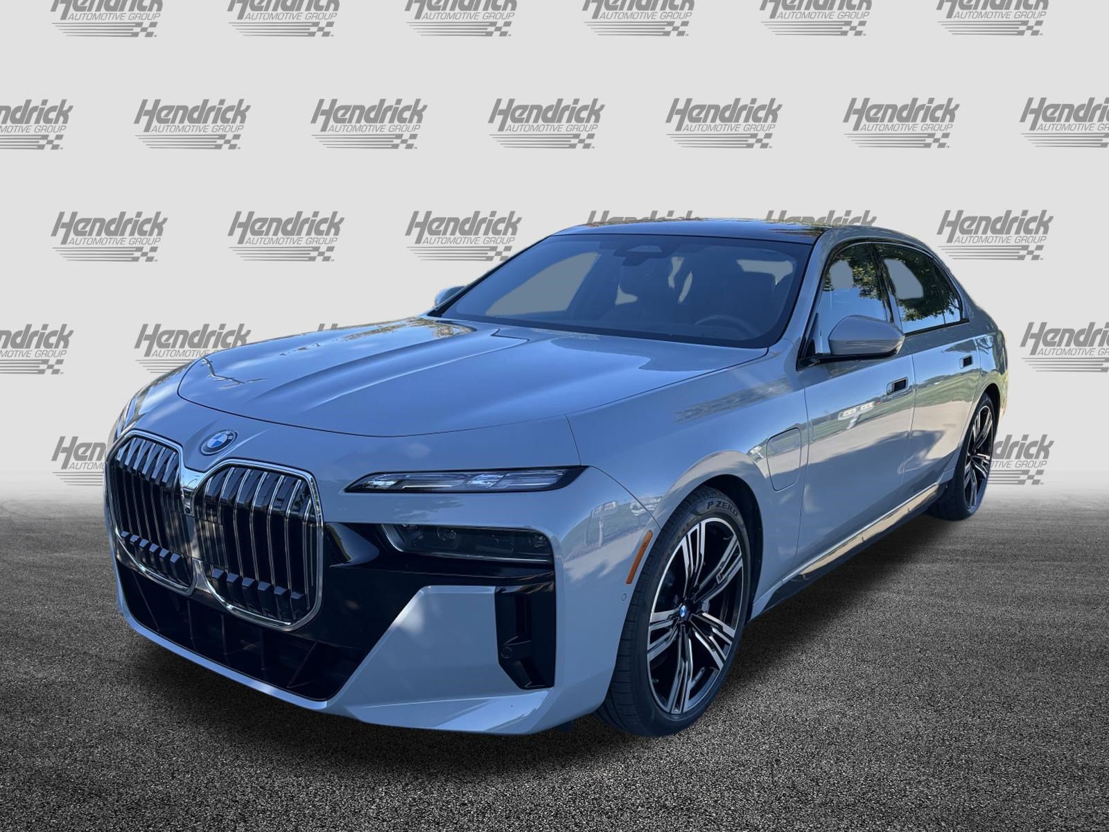 Certified 2024 BMW 750e xDrive w/ Executive Package AWD/4WD image 5