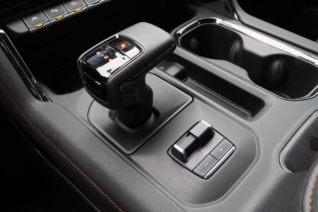 Certified 2024 GMC Sierra 1500 AT4 w/ Technology Package AWD/4WD image 20
