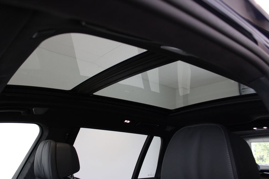 New 2027 BMW X7 M60i AWD/4WD image 25