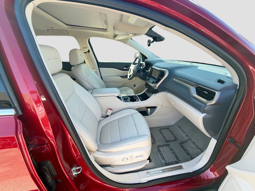 Used 2022 GMC Acadia Denali w/ Denali Ultimate Package image 32