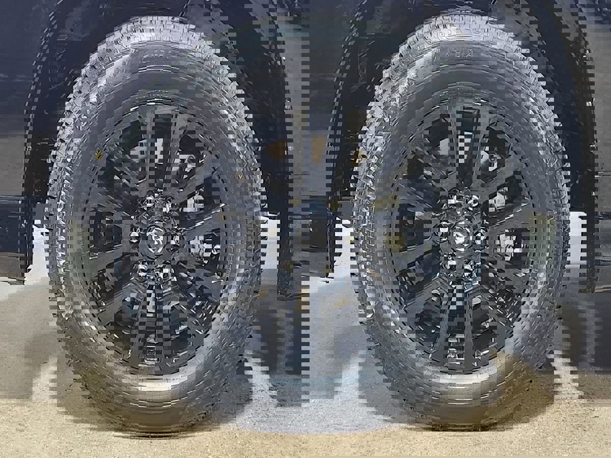 Used 2023 Lexus GX 460 image 26