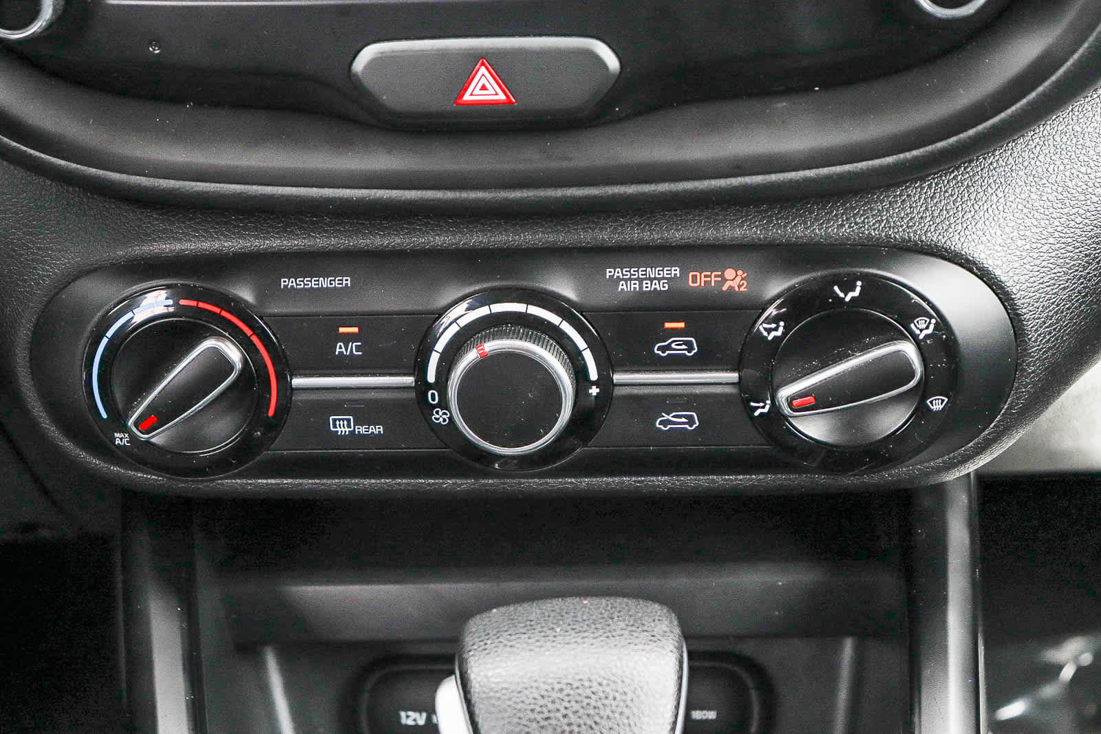 Used 2023 Kia Soul LX w/ Option Group 015 FWD image 16