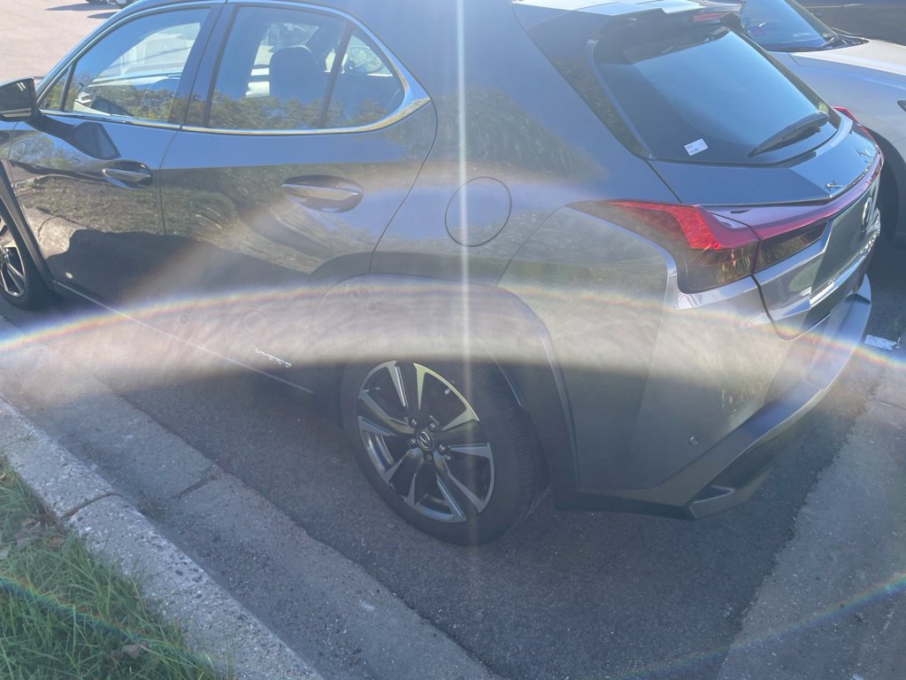 Used 2019 Lexus UX 250h w/ Accessory Package AWD/4WD image 21