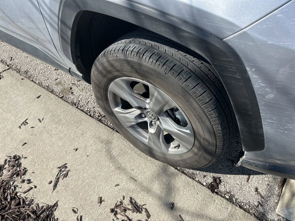 Used 2024 Toyota RAV4 XLE image 3