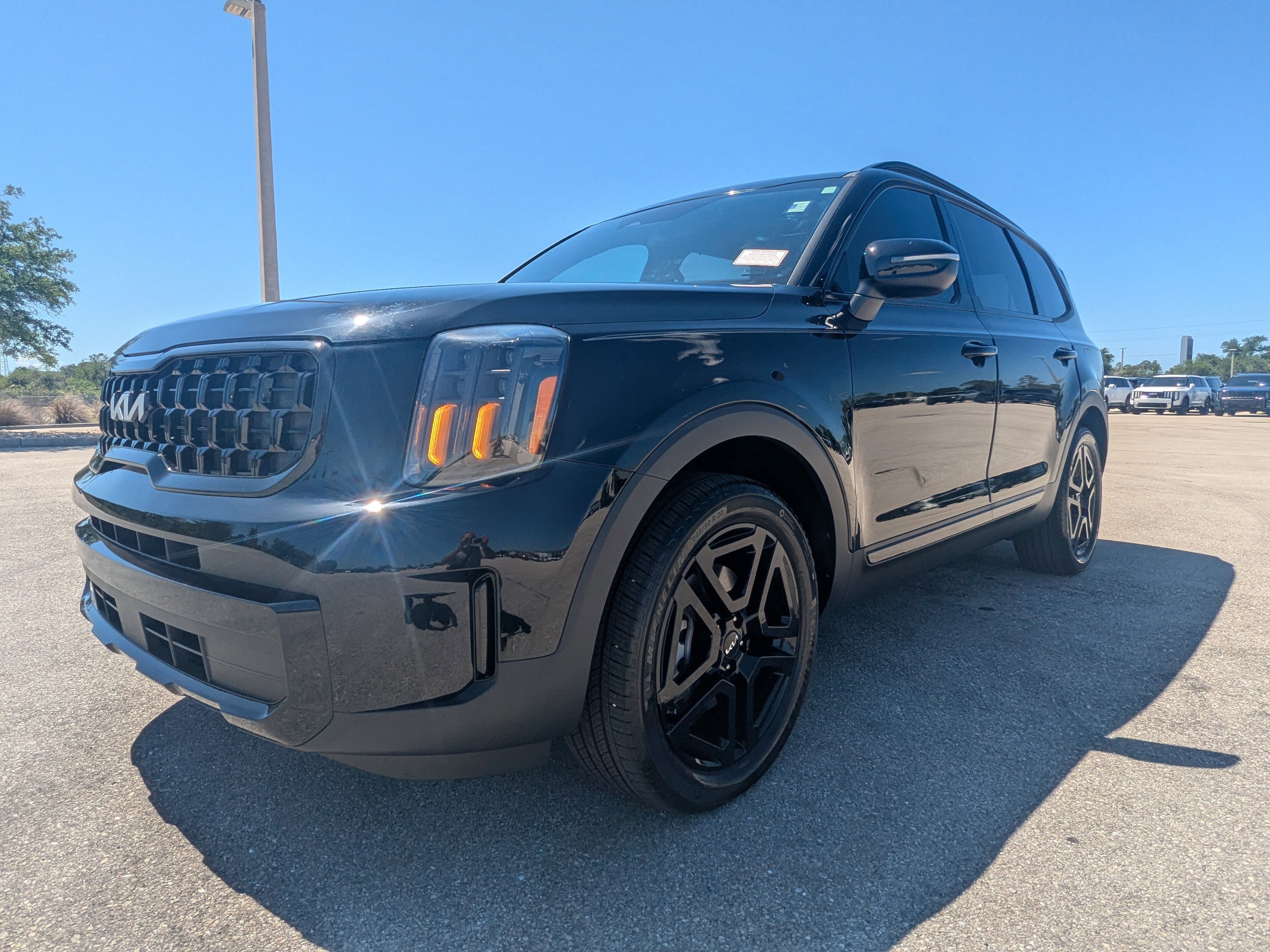 Certified 2024 Kia Telluride EX X-Line AWD/4WD image 9