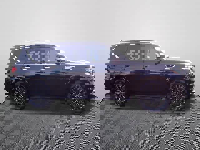 Used 2024 INFINITI QX80 Sensory image 4