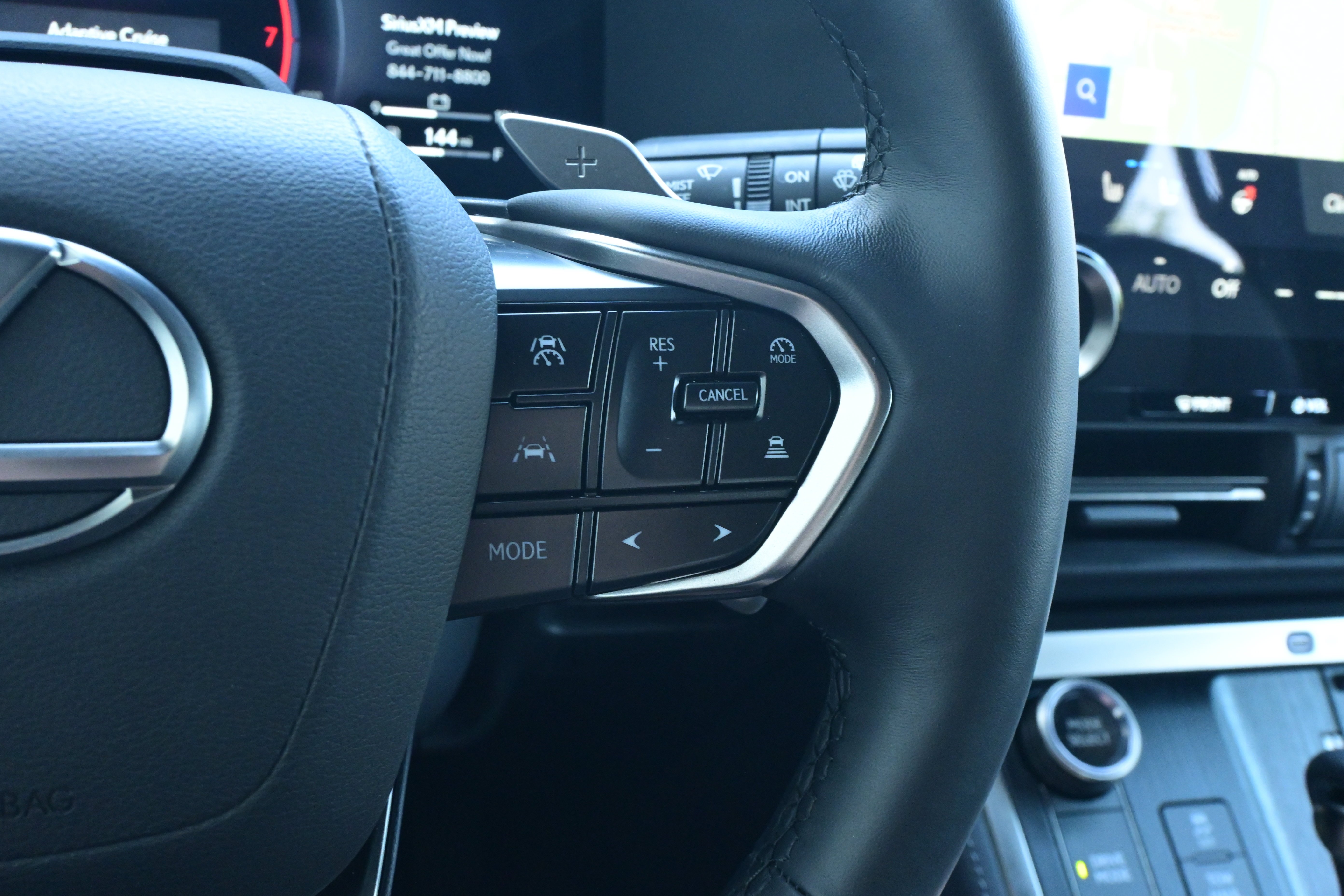 Used 2025 Lexus GX 550 w/ Accessory Package (Z1) AWD/4WD image 19