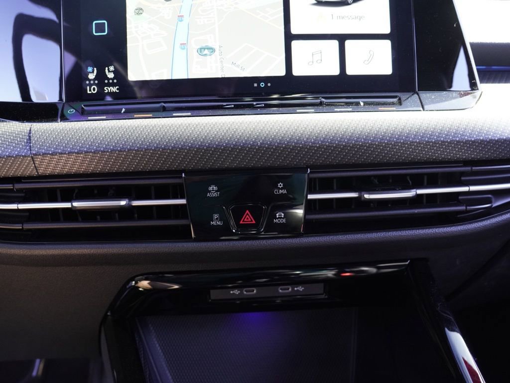 Used 2024 Volkswagen Golf R image 16