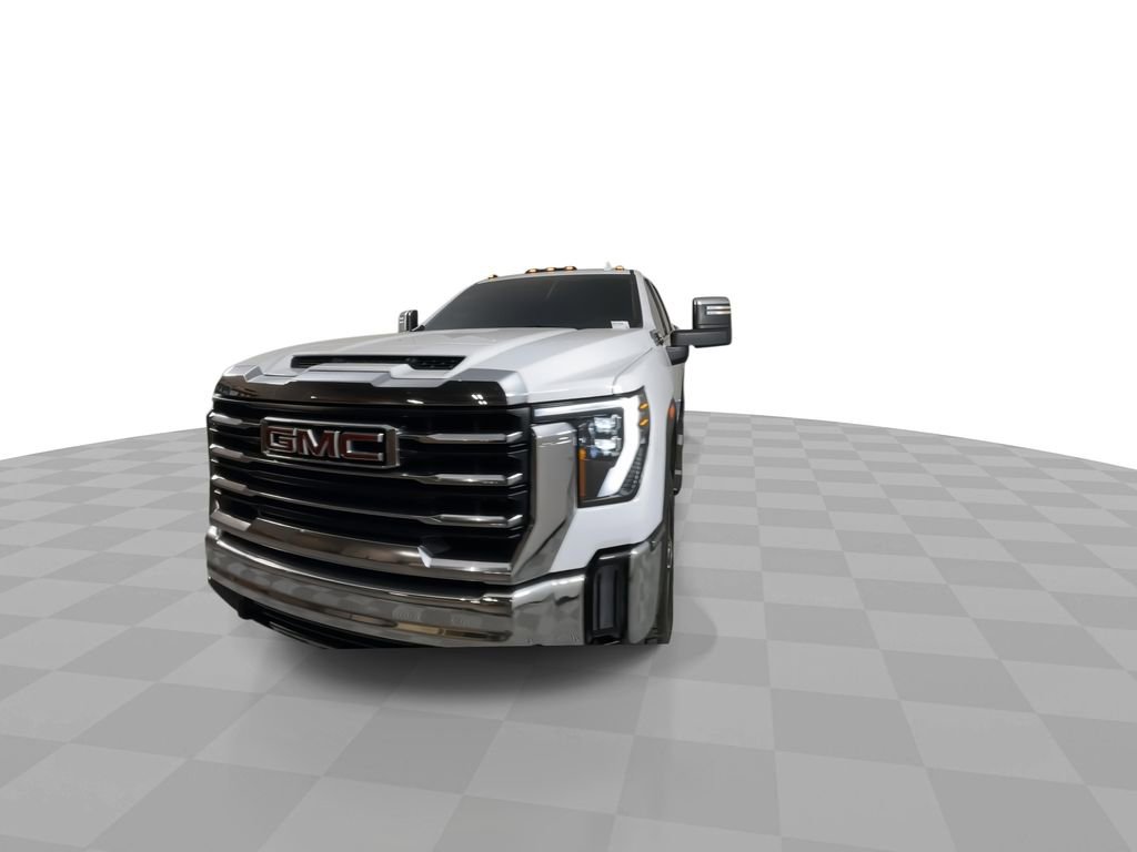 Used 2025 GMC Sierra 2500 SLT image 3