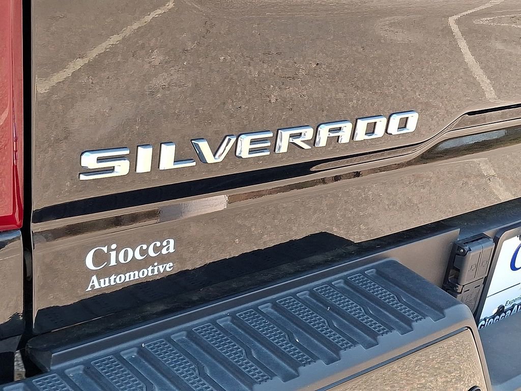 Used 2024 Chevrolet Silverado 3500 High Country w/ High Country Premium Package AWD/4WD image 29
