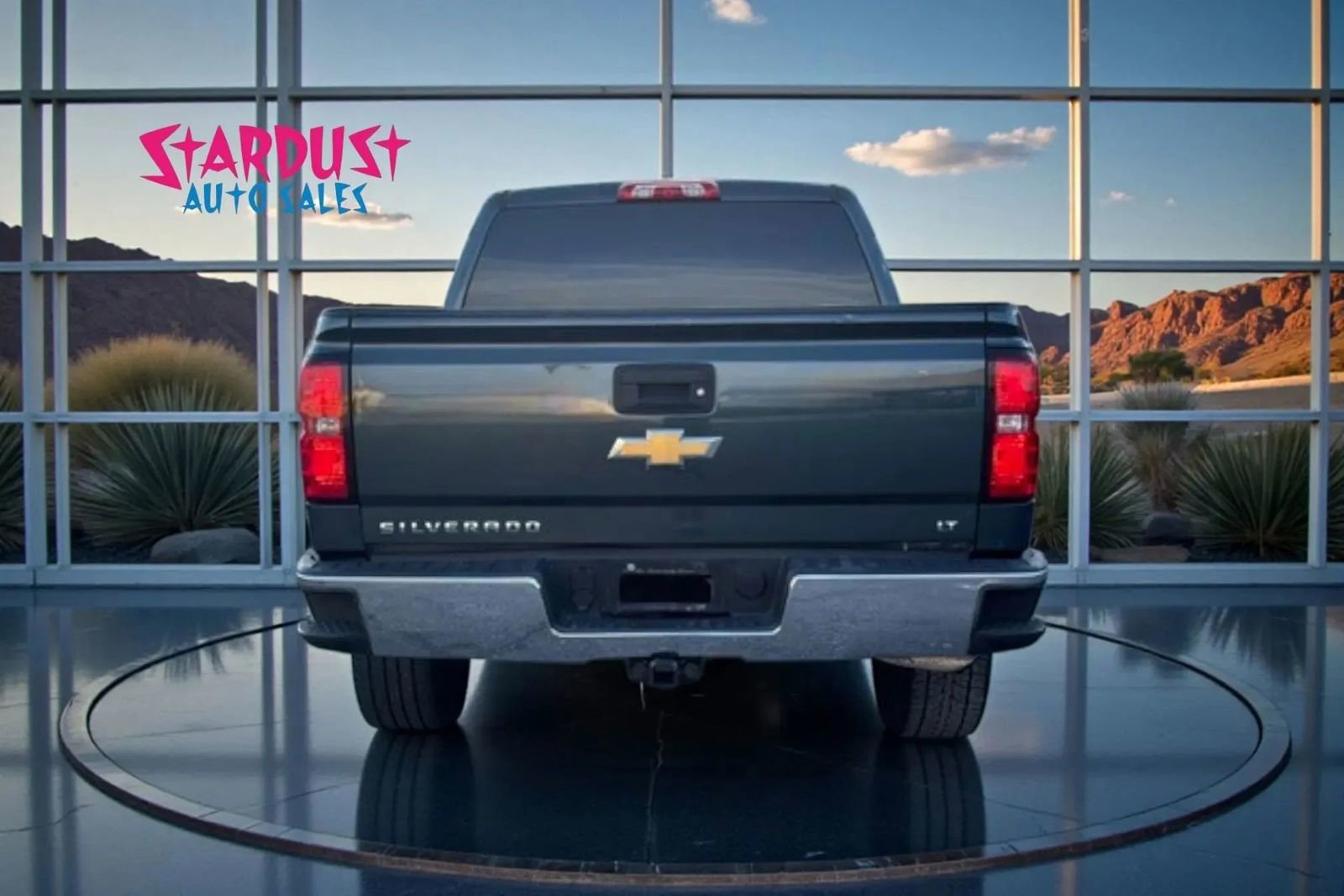 Used 2018 Chevrolet Silverado 1500 LT w/ All Star Edition RWD image 3