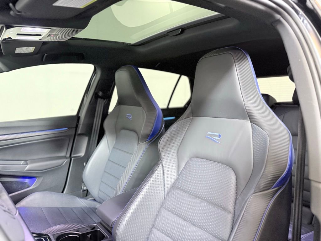 Used 2024 Volkswagen Golf R image 20
