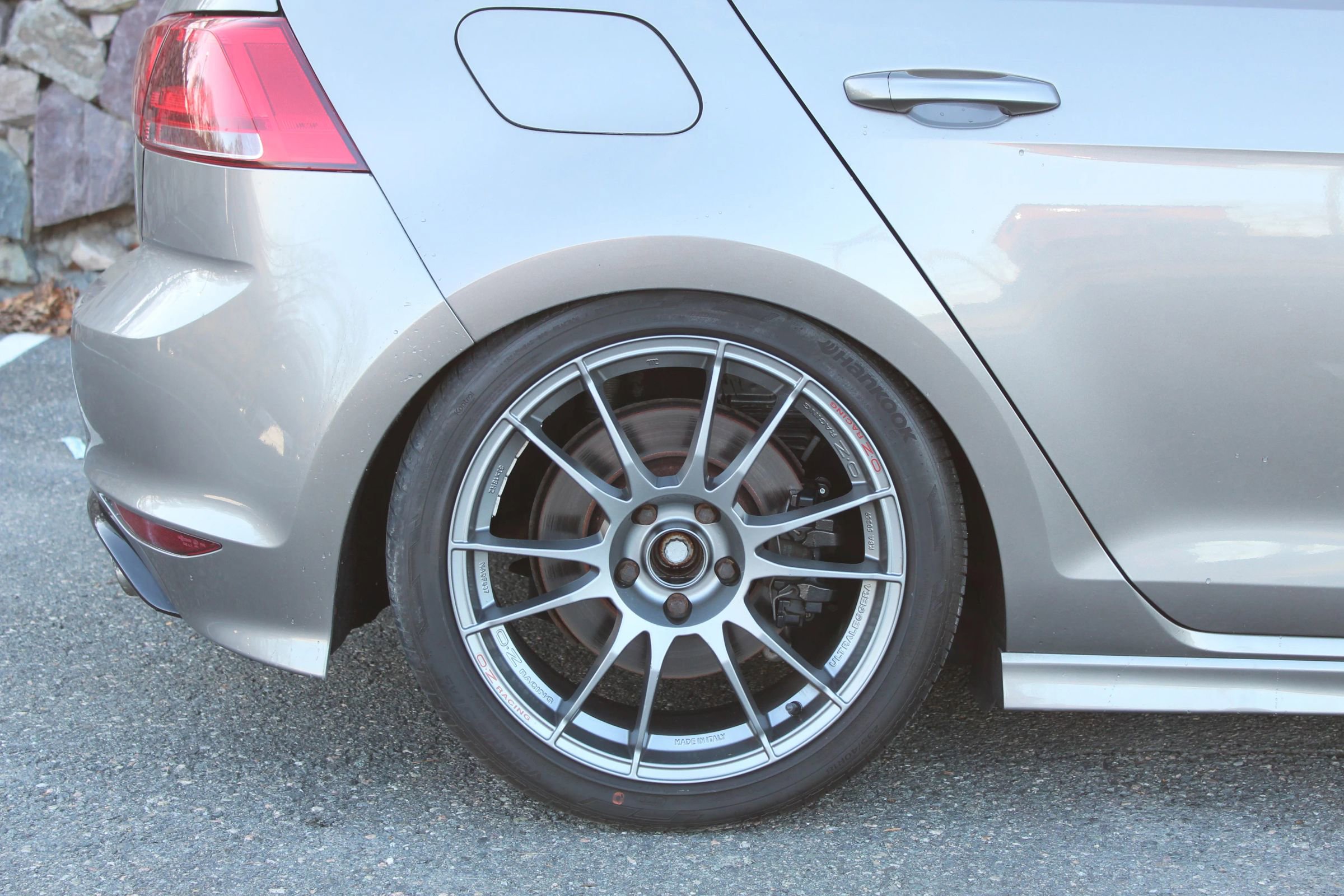 Used 2016 Volkswagen Golf 4-Door image 35