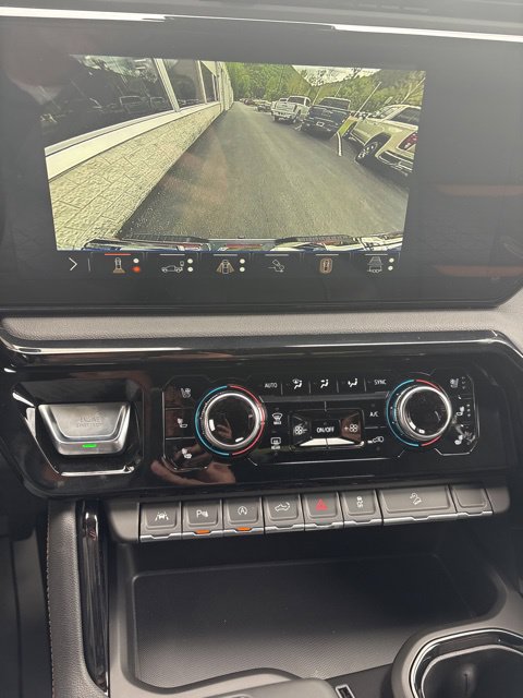 New 2026 GMC Sierra 1500 AT4 w/ Technology Package AWD/4WD image 21