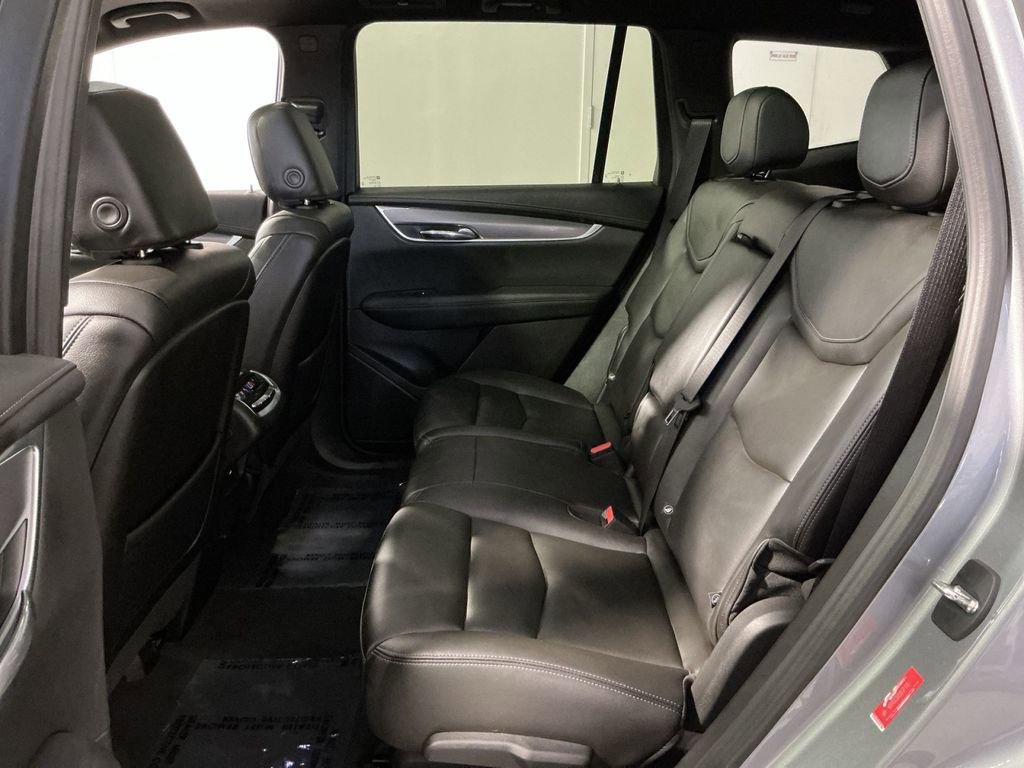 Used 2023 Cadillac XT6 Luxury image 25