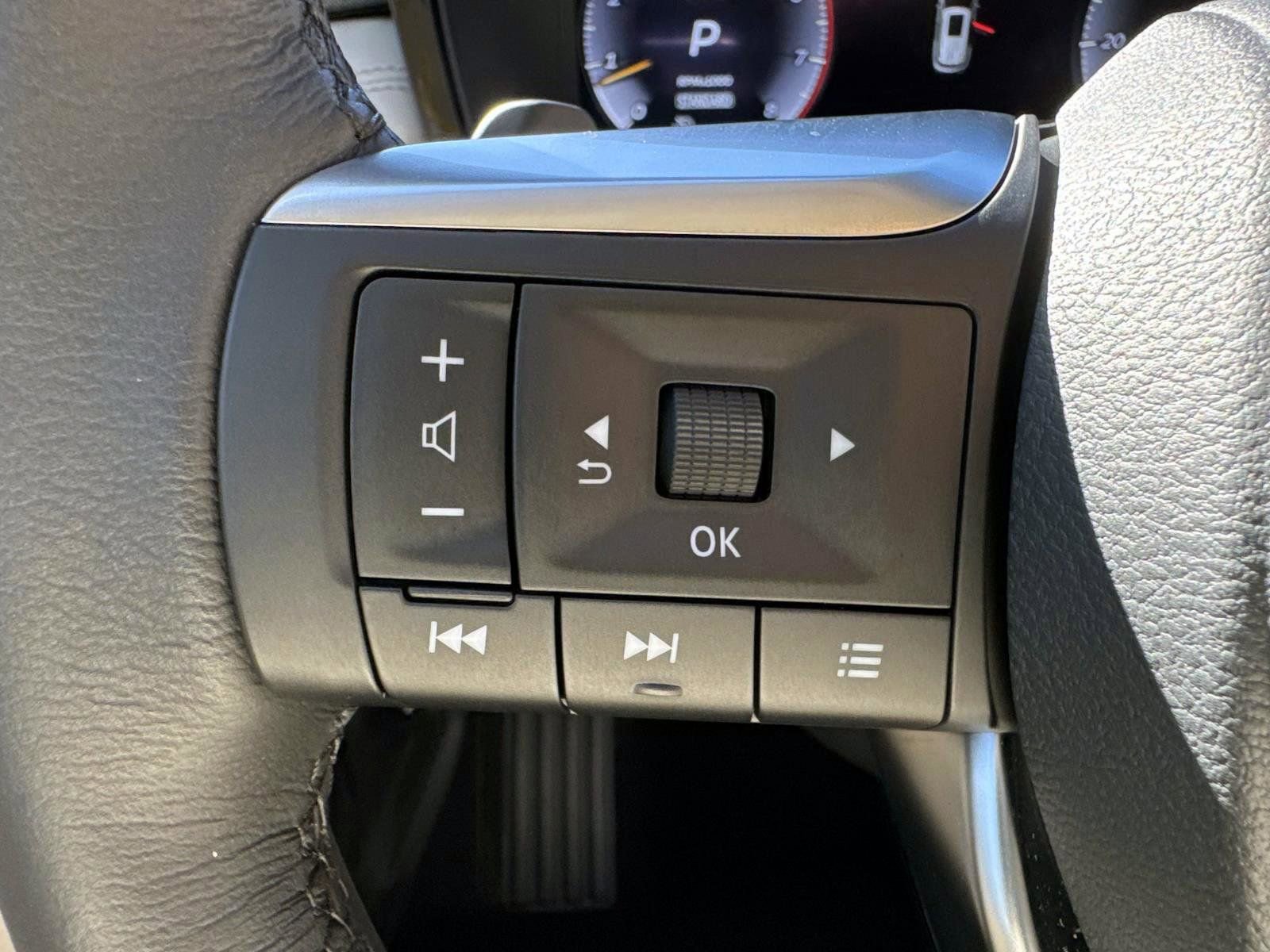 Used 2025 INFINITI QX60 Luxe image 24