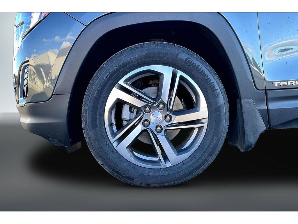 Used 2021 GMC Terrain SLT w/ LPO, Floor Liner Package image 27