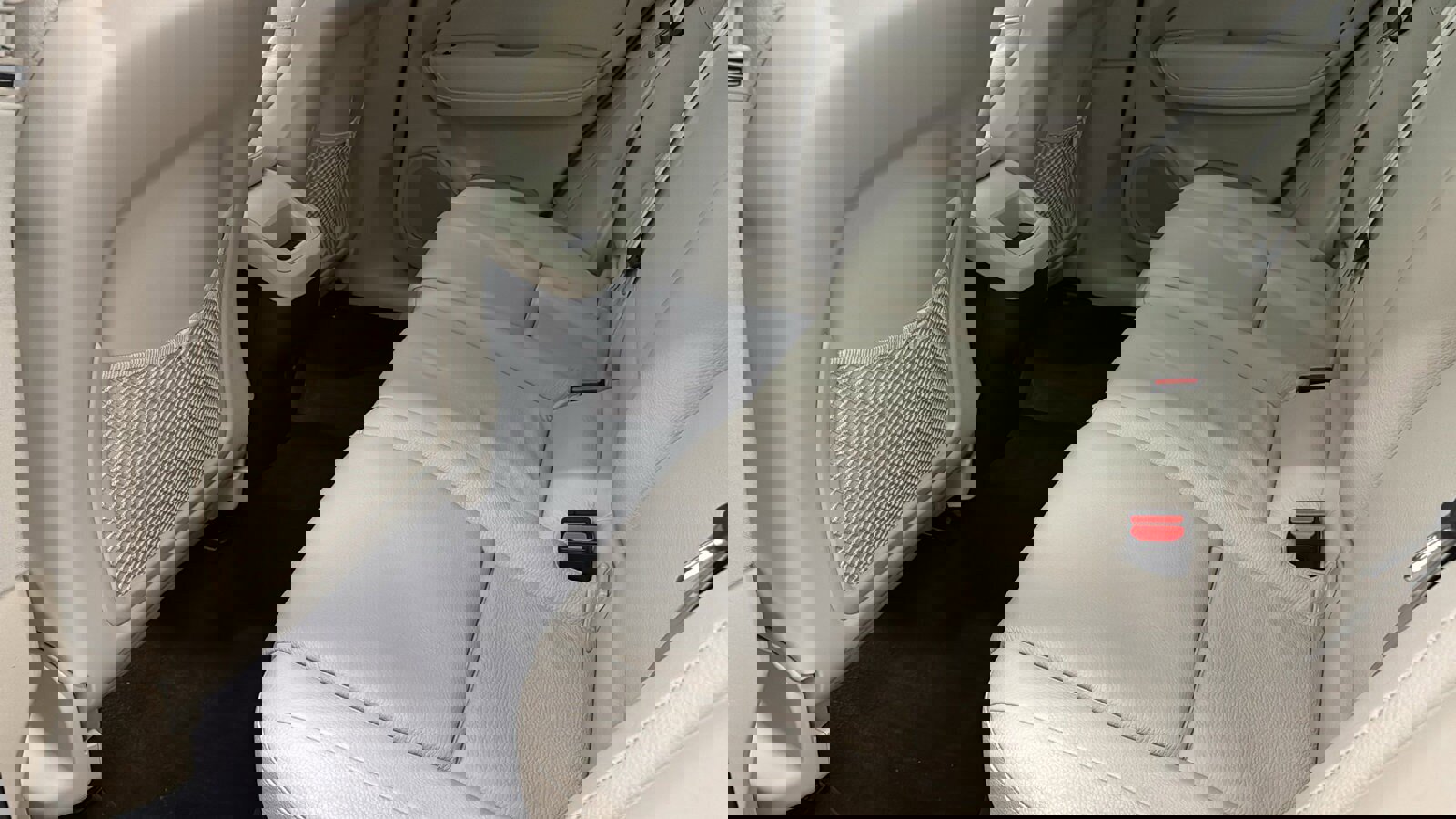 Used 2023 Volvo XC60 B5 Plus image 27