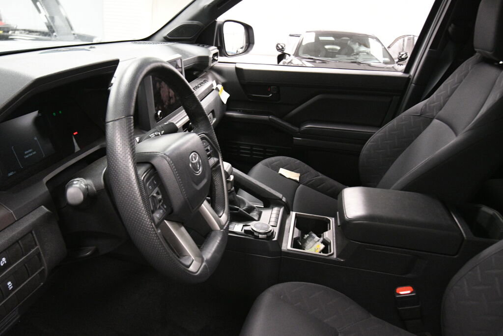 Used 2024 Toyota Tacoma SR5 image 18