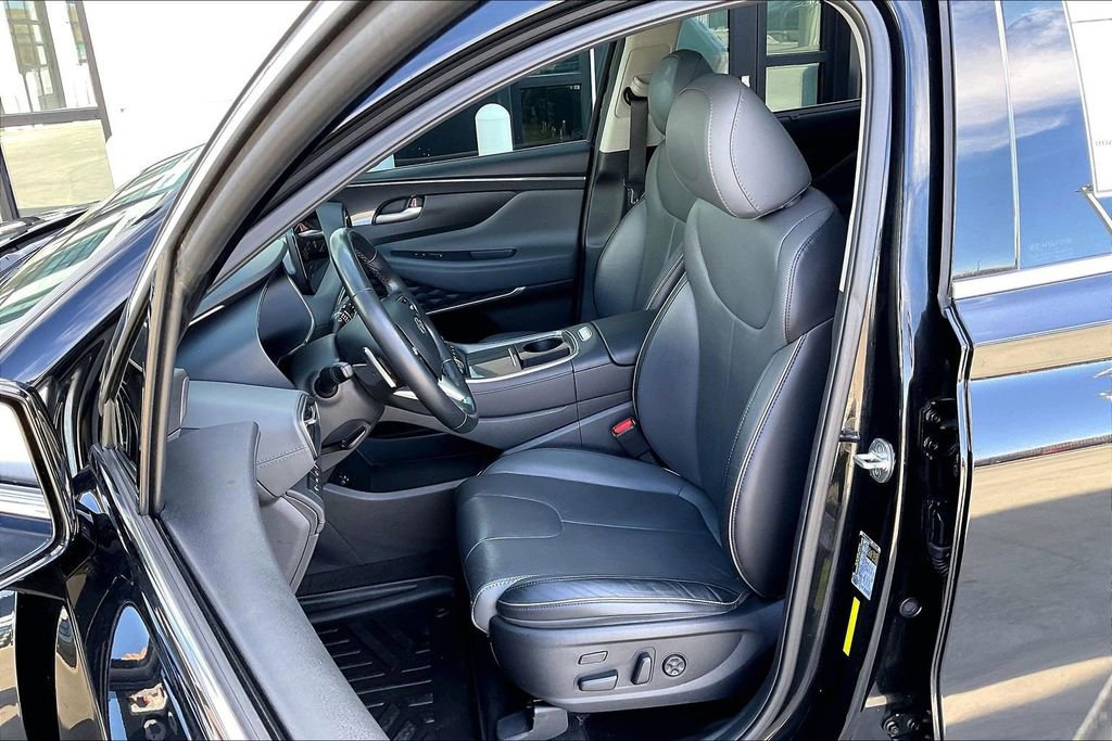 Used 2022 Hyundai Santa Fe Limited image 25