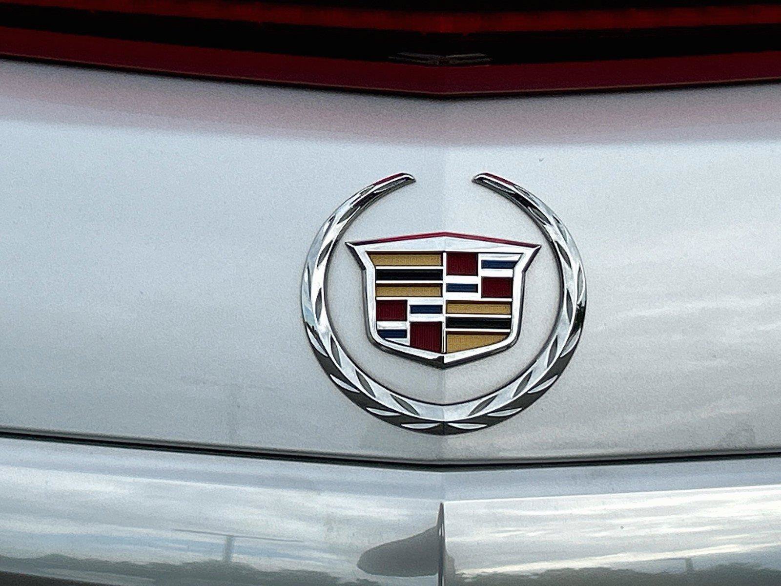 Used 2015 Cadillac XTS Luxury w/ Driver Awareness Package FWD image 12