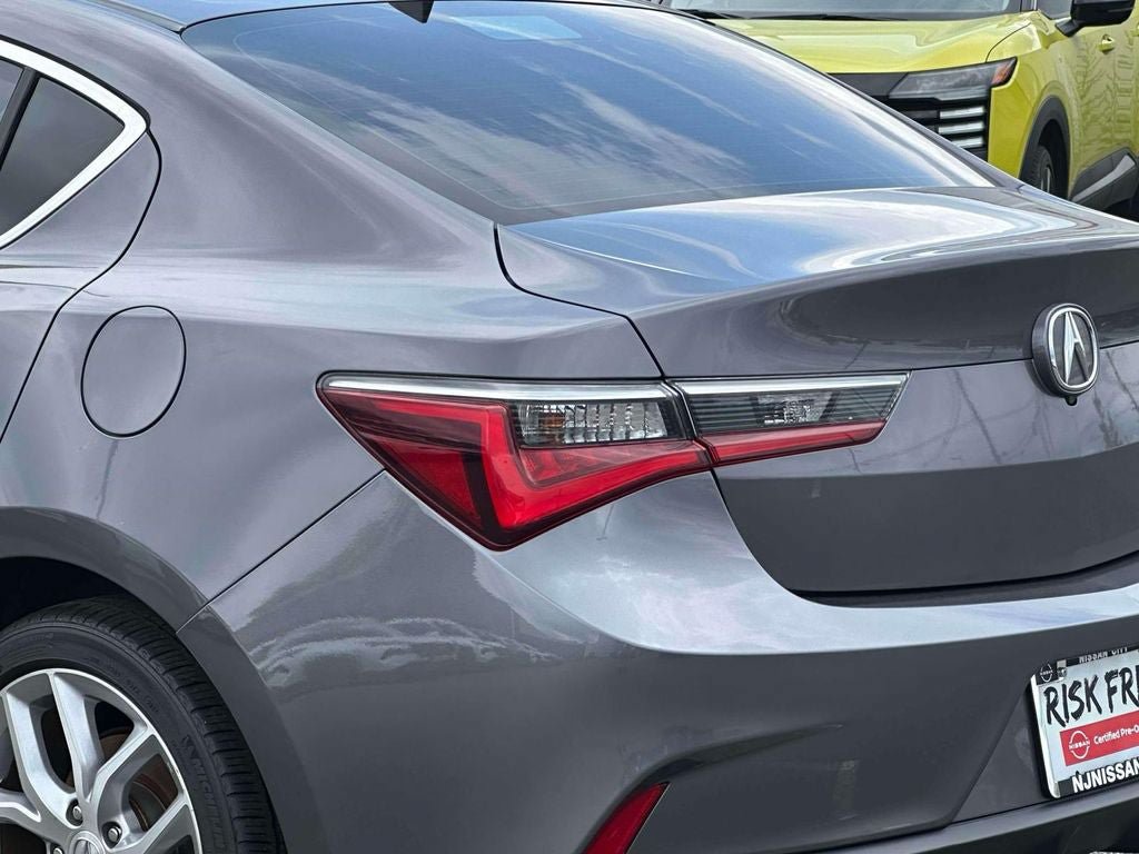 Used 2019 Acura ILX FWD image 9