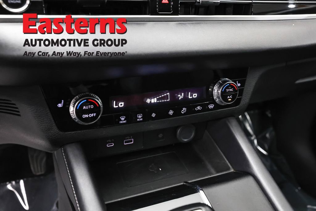 Used 2024 Mitsubishi Outlander SE AWD/4WD image 19