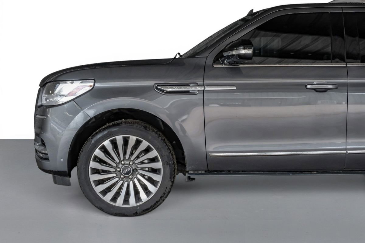 Used 2021 Lincoln Navigator L Reserve w/ Luxury Package AWD/4WD image 10