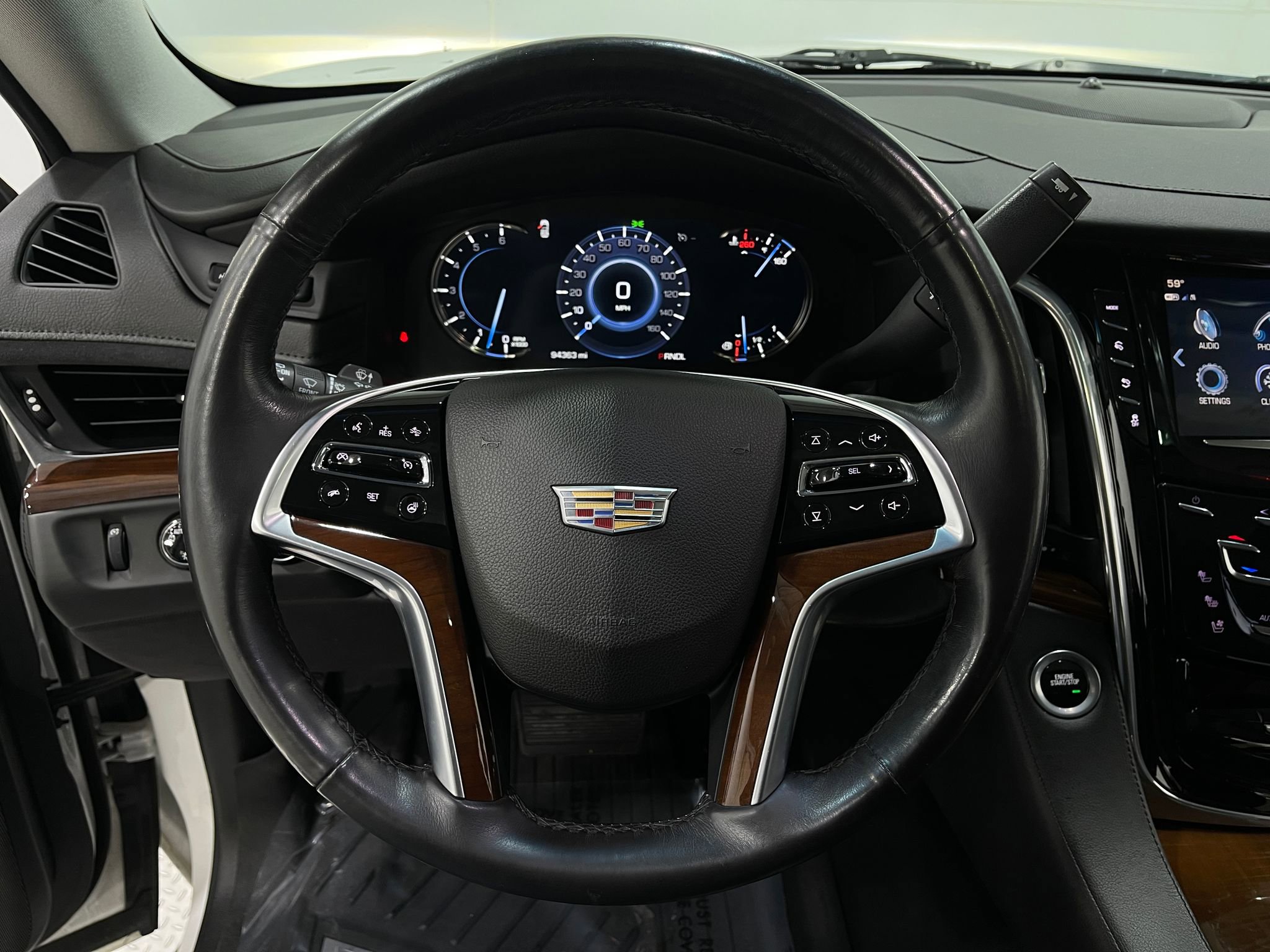 Used 2018 Cadillac Escalade Luxury w/ LPO, Radiant Package image 17