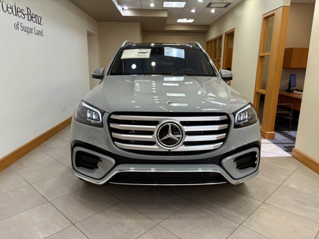 New 2026 Mercedes-Benz GLS 450 4MATIC image 2