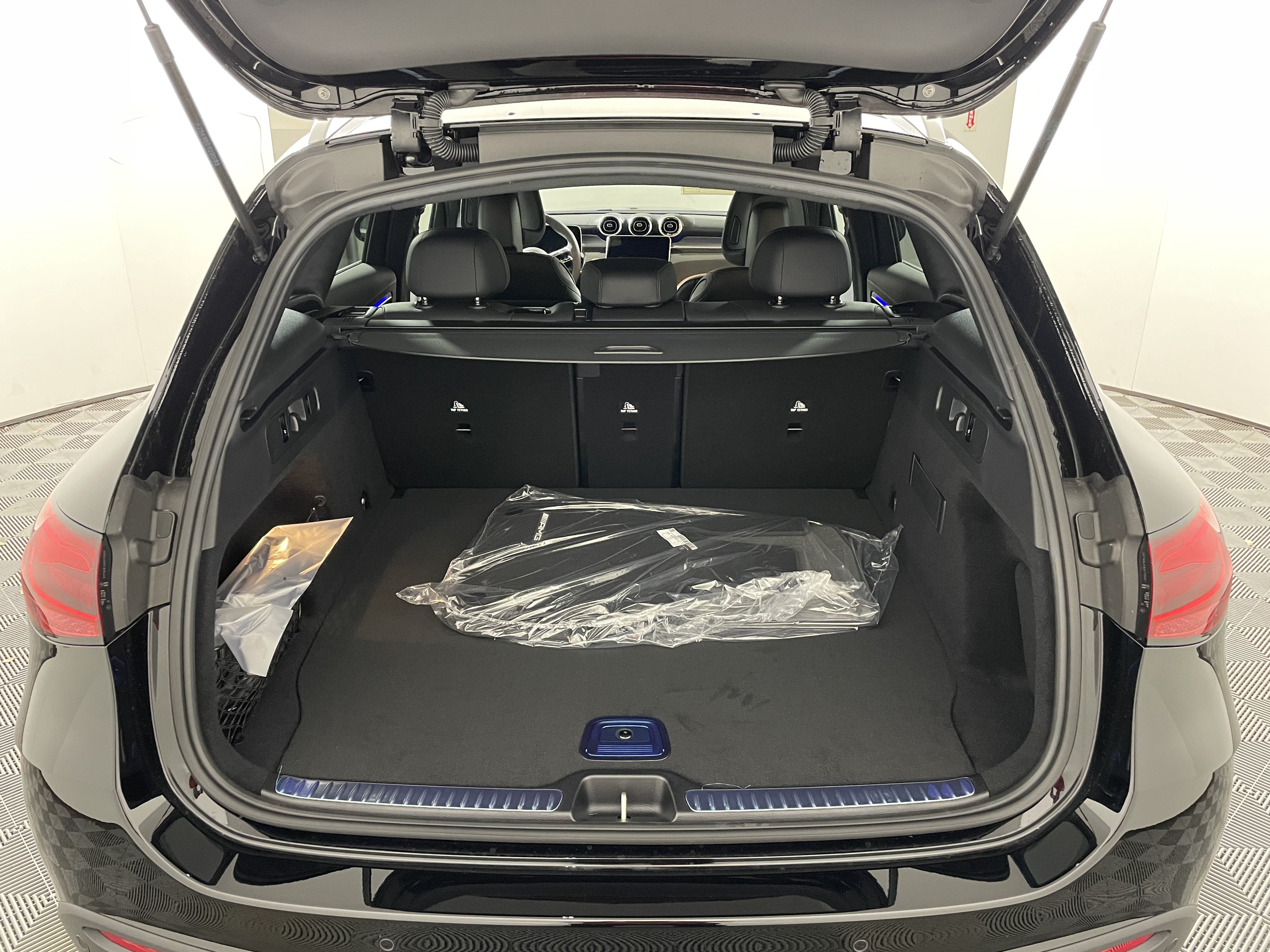 New 2026 Mercedes-Benz GLC 300 image 19
