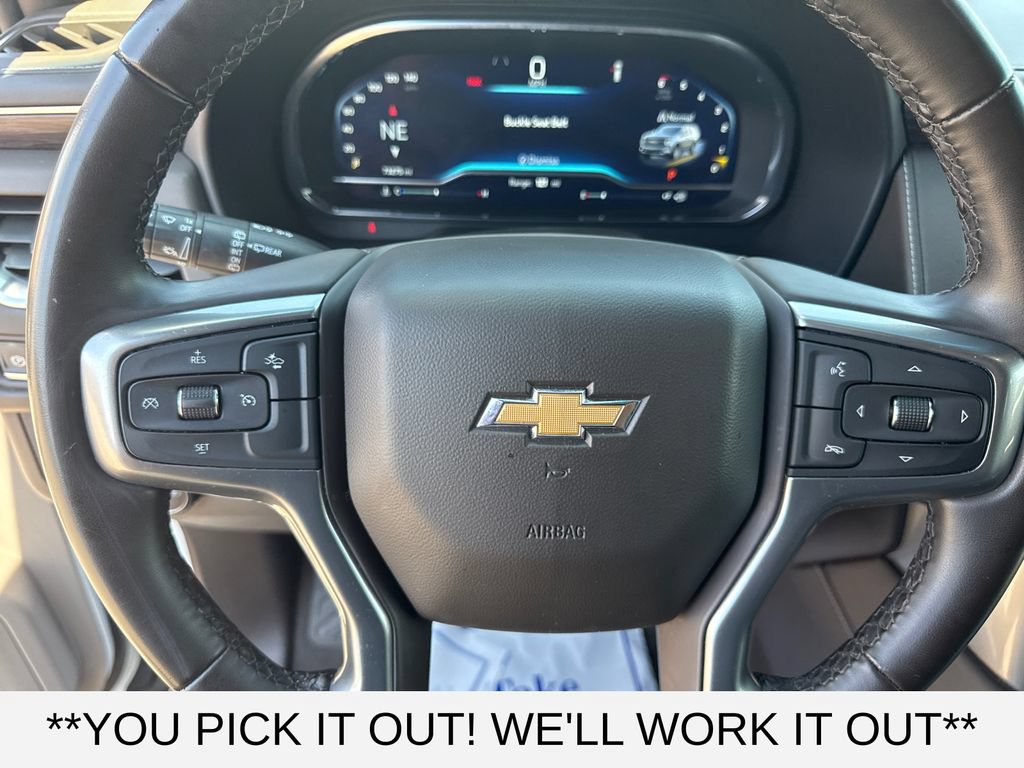 Used 2024 Chevrolet Suburban LT RWD image 16
