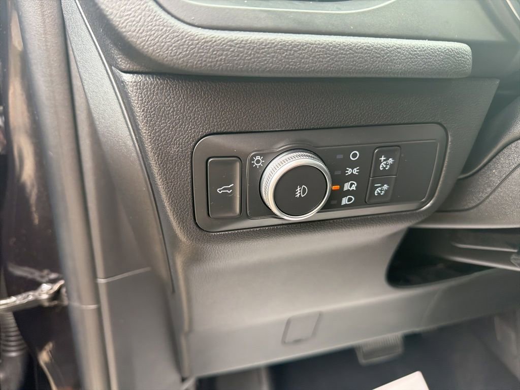 Used 2022 Ford Escape Titanium image 24