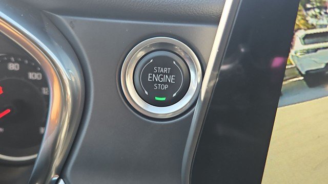 Used 2025 Chevrolet Blazer LT FWD image 17