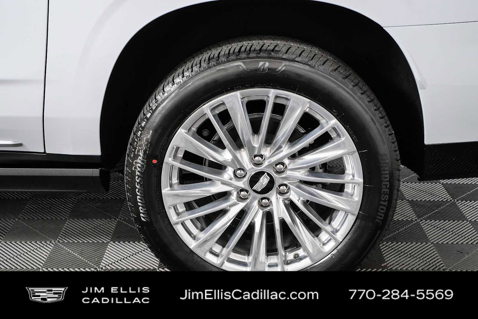 New 2026 Cadillac Escalade ESV Luxury w/ Touring Package AWD/4WD image 42