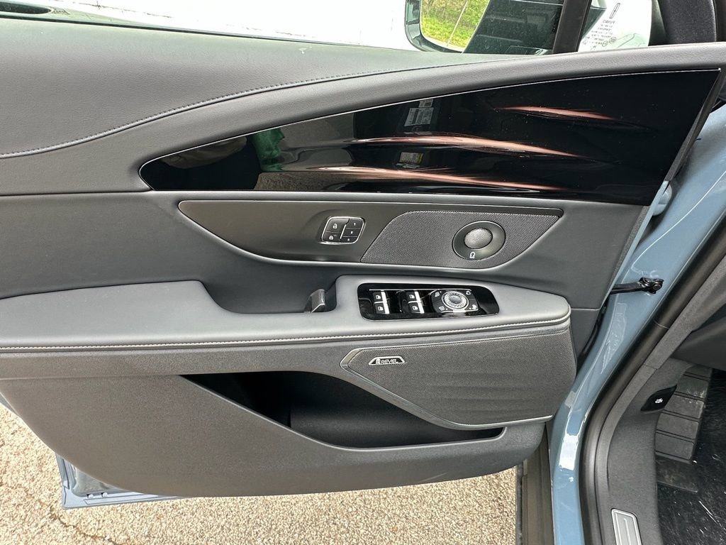 New 2026 Lincoln Nautilus Reserve AWD/4WD image 19